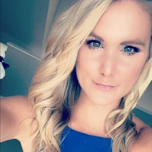 Meet your Posher, Casey